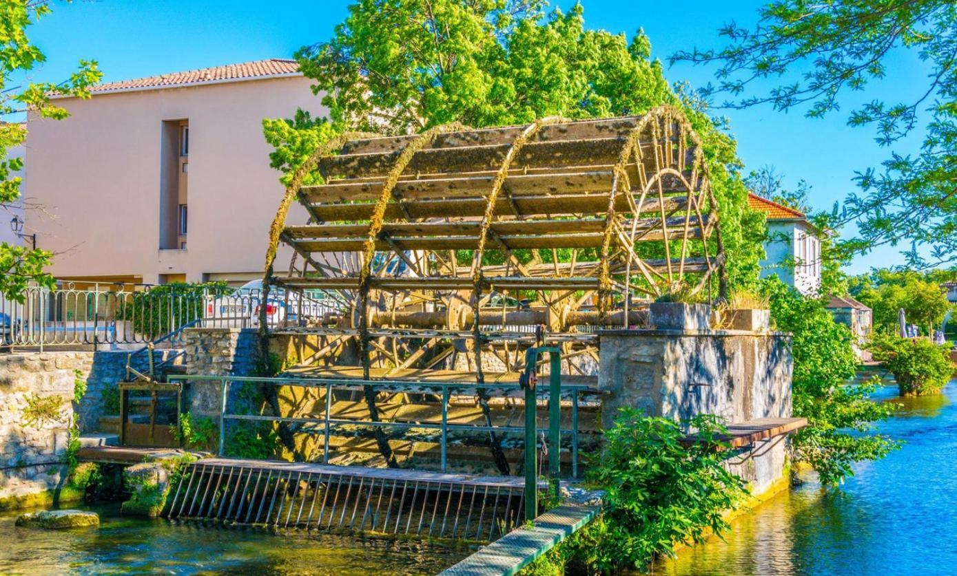 La Velleronnaise Villa Buitenkant foto